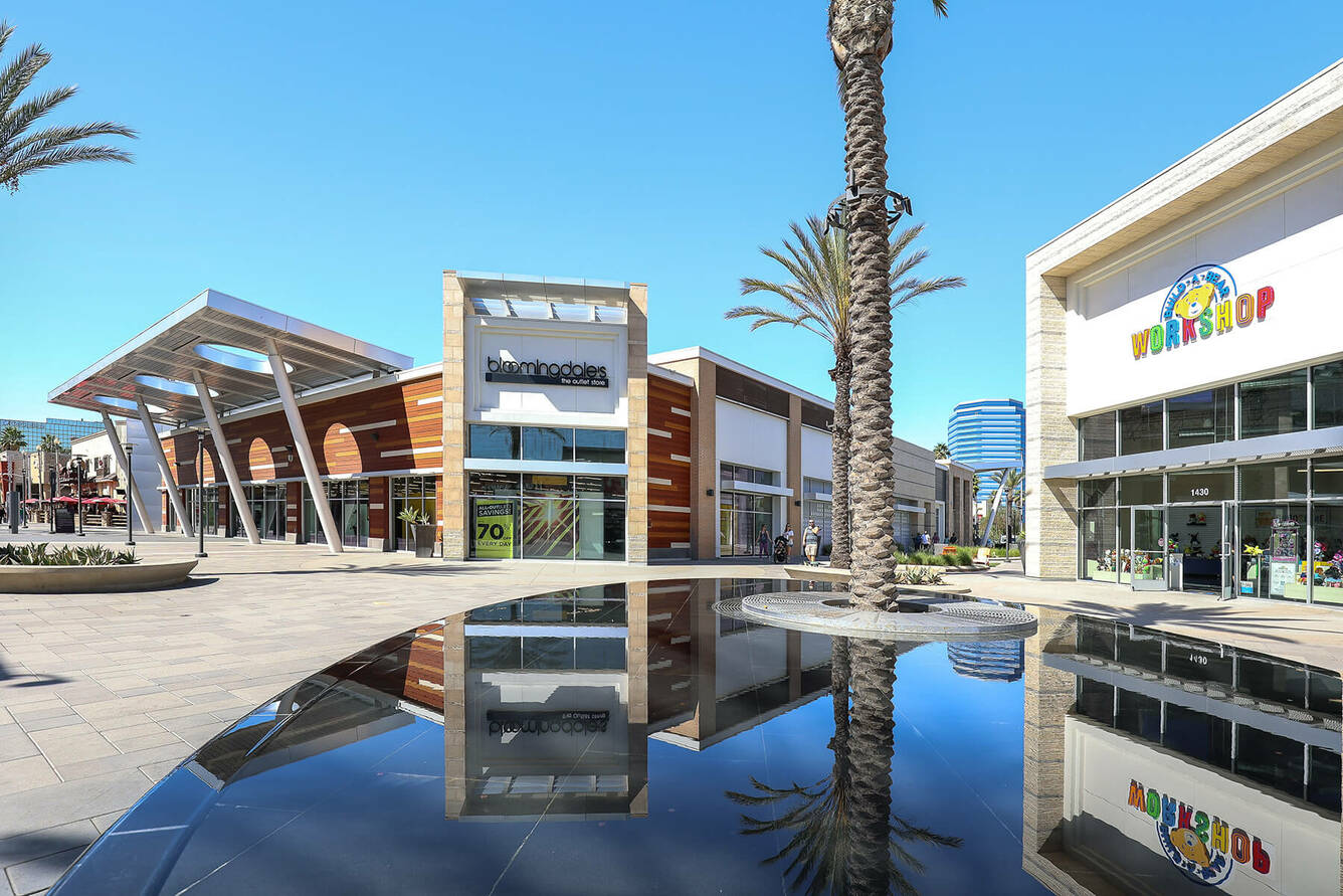 Apartments for Rent in Orange, CA Vita Tour Today